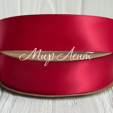 Двостороння атласна стрічка New (преміум), 2,5 см, рубінова, рулон 23 м
