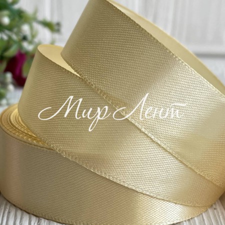 Атлас 2,5 см, мигдальный, рулон 33 м