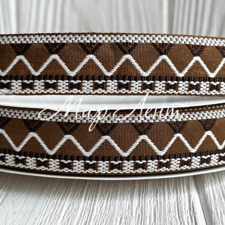 Лента с вышивкой (D19824), 2,2 см, коричневая, рулон 23 м