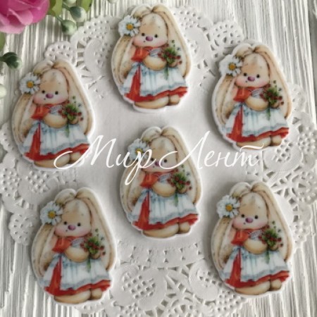 Кабошон Зайка, 3,8 см, в бело-красном платье с ромашкой, упаковка 20 шт.