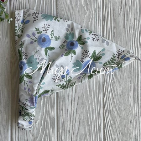 Котоновая косынка с цветами, 24х25 см, бело-голубая, шт.