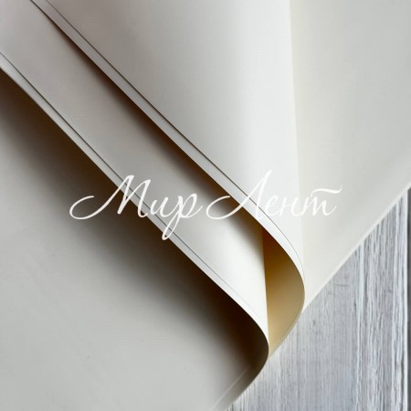 Пленка в листах "Матовый шелк" (J00649), молочная, 58х58 см, упаковка 20 шт.