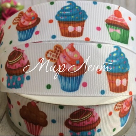 Репс 2,5 см, капкейки, белый с горохами, рулон 23 м