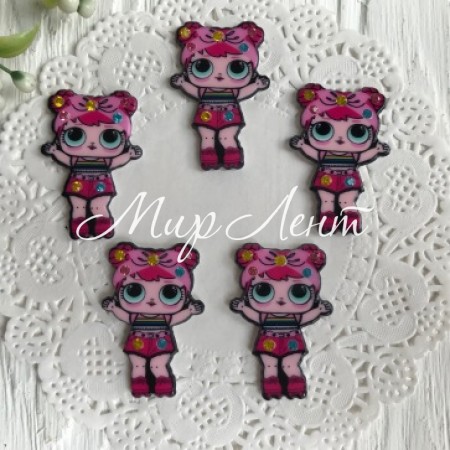 Кабошон Lol со стразами, 3,5 см, в шортах малиновых и с хвостиками, упаковка 25 шт.