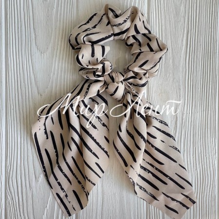 Резинка Твіллі жатка, 27 см, чорні мазки на бежевому, шт.