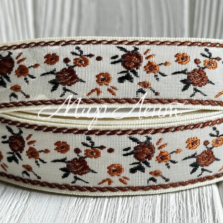 Стрічка з вишивкою (D19830), 2,5 см, молочно-коричнева, рулон 23 м