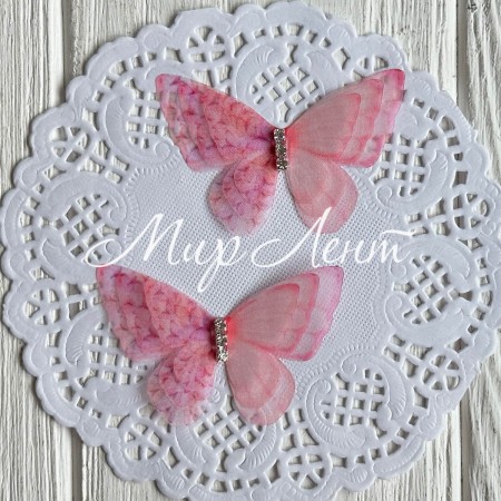 Шифоновий метелик тришаровий зі стразами (двосторонній), 5,4х4,2 см, рожево-малиновий, упаковка 25 шт.