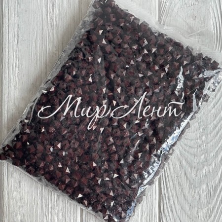 Намистина гранована кубовидна, 10 мм, шоколадна, упаковка 500 г