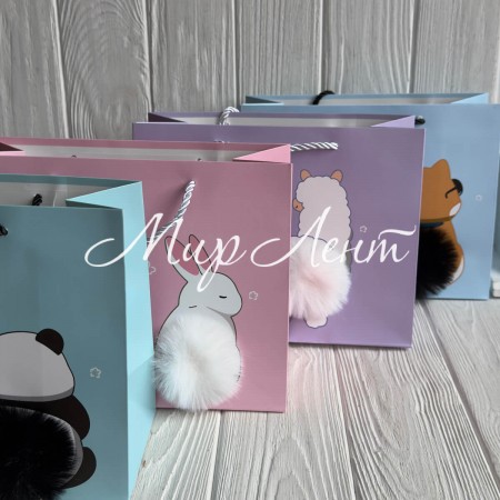 Подарочный пакет со зверюшкой "L" (J95002), 32х26х11 см, пастельный микс, упаковка 12 шт. 