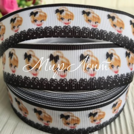 Репс 2,5 см, голова девочки на бело-черном, рулон 23 м