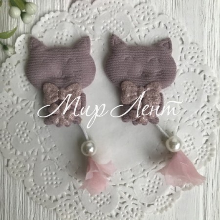 Аплікація тканинна котик з бантом, 4,5 см, пудровий-сірий, упаковка 20 шт.