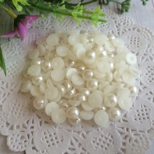 Полубусина, 8 мм, молочный, 250 г