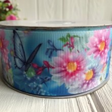 Репс 4 см, синяя бабочка и розовые цветы на сине-голубом, рулон 23 м