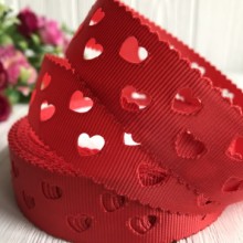 Репс 2,5 см, сердечка перфорированные, красный, рулон 20 м