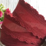 Котоновая лента с кружевным краем