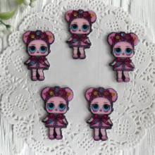 Кабошон Lol со стразами, 3,5 см, в платье розовом и венке, упаковка 25 шт.