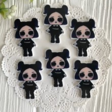 Кабошон Lol, c черными волосами и черном костюме, 4х2,7 см, упаковка 20 шт.