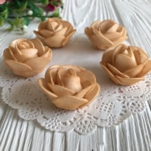 Бутон розы 3 см, бежевый, упаковка 500 шт. Бутон розы 3 см, бежевый, упаковка 500 шт.