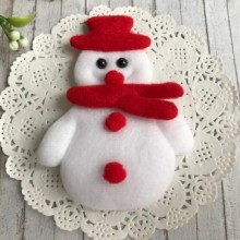 Снеговик в красной шляпе (объемный), 9,5 х 7 см, упаковка 10 шт.