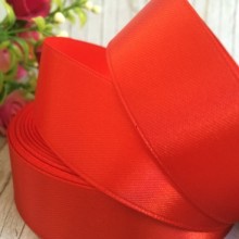 Атлас 2,5 см, красный, рулон 33 м