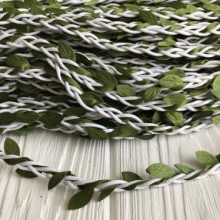 Шнур декоративный с листочками, 0,7 см, белый с зеленым, моток 50 м