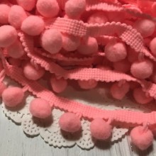 Тесьма помпончики, 1,1 см, ярко-персиковый, моток 20 ярдов (18,5 м)
