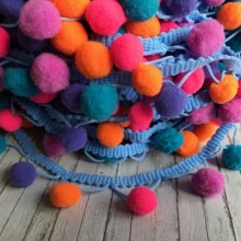 Тесьма с помпонами (big), 1,5 см, оранжево-бирюзово-малиновый, моток 28 ярдов Тесьма с помпонами (big), 1,5 см, оранжево-бирюзово-малиновый, моток 28 ярдов