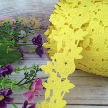 Кружевная лента розочка с листиком, 4,5 см, желтая