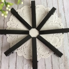 Крокодил черный (метал), 5,6 см, упаковка 500 шт.