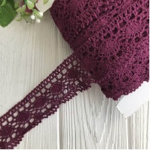 Кружево вязаное цветное (№ 1559), вишневый, 4 см, рулон 45 м Кружево вязаное цветное (№ 1559), вишневый, 4 см, рулон 45 м