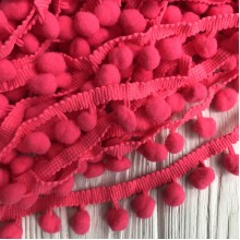 Тесьма помпончики, 1,1 см, ярко-малиновый, моток 20 ярдов (18,5 м)