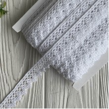 Кружево вязаное Вики (D030030), 2,2 см, белое, рулон 45 м