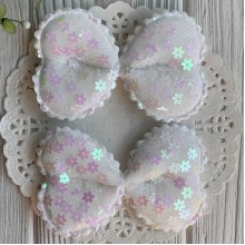 Аппликация бант с паетками-цветочками (большой), 9,5х6,5 см, белый, упаковка 20 шт.