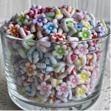 Бусина объемный цветочек c белым кантом, 11х6 мм, цветной микс, упаковка 500 г