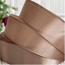 Атлас 2,5 см, кавово-бежевий, рулон 33 м