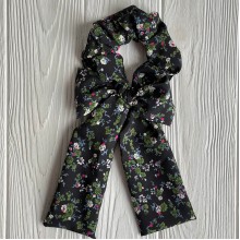 Резинка Твилли жатка бант в цветочек, 27 см, черная, шт.