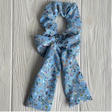 Резинка Твилли жатка бант в цветочек, 27 см, голубая с хлопком, шт.