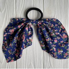 Резинка Твилли с перемычкой в цветочек, 25 см, темно-синяя, шт.