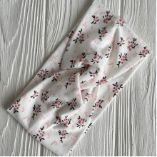 Повязка турецкий трикотаж (малютка), 17х9 см, белая с пудровыми цветочками, шт. 