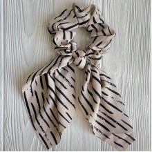 Резинка Твилли жатка, 27 см, черные мазки на бежевом, шт.