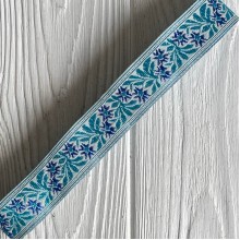 Тесьма вышиванка (барвинок), 2,5 см, сине-бирюзовый на белом, рулон 9 м