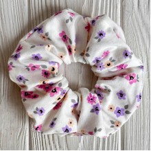 Скранч турецкий трикотаж, 12 см, белый с розово-лиловыми цветами, шт. Скранч турецкий трикотаж, 12 см, белый с розово-лиловыми цветами, шт.