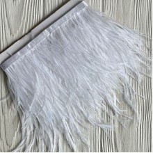 Тесьма из страусиных перьев, 10-15 см, белая, рулон 2 м Тесьма из страусиных перьев, 10-15 см, белая, рулон 2 м