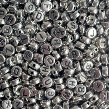 Бусина буква, 7х4 мм, круг (серебро с черными буквами), упаковка 500 г