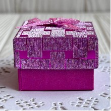 Коробочка для украшений квадратная, 4,5х4,5х3 см, малинова, узор с парчовым бантиком, 1 шт.