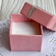 Коробочка для украшений квадратная, 4х4х3 см, розовая, с парчовой ленточкой, 1 шт. Коробочка для украшений квадратная, 4х4х3 см, розовая, с парчовой ленточкой, 1 шт.