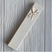 Коробочка для прикрас прямокутна, 21х4,3 см, молочна, з атласною стрічкою, 1 шт.