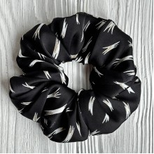 Скранч шелк, 11 см, черный з мазками, шт.