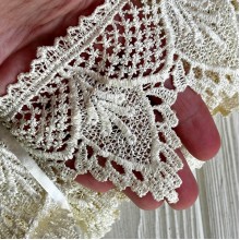 Кружево макраме широкое (KMS-7), 8,5 см, молочное, рулон 14 метров