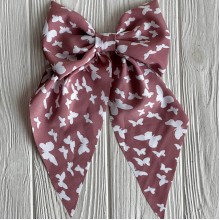 Резинка (уточка) маленький бант платок с бабочками, 14х23 см, пудровая, шт.